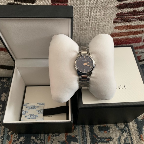 Gucci Watch - Picture 10 of 10